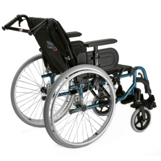 Кресло-коляска с ручным приводом Invacare Action 3 NG