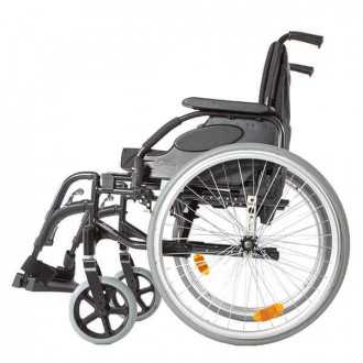 Кресло-коляска с ручным приводом Invacare Action 3 NG