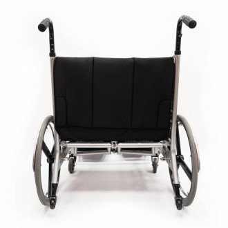 Кресло-коляска с ручным приводом Titan Minimaxx LY-250-1203