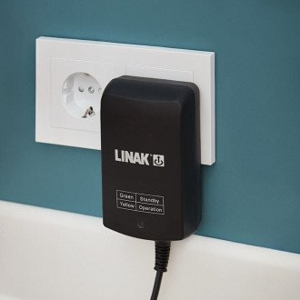 Многофункциональная кровать с электроприводом Burmeier Dali Standard c деревянными декоративными панелями