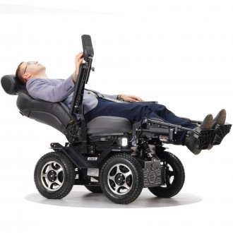 Инвалидная коляска с электроприводом Caterwil Ultra 4WD Lux